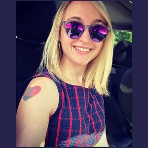 Meet your Posher, Alyssa